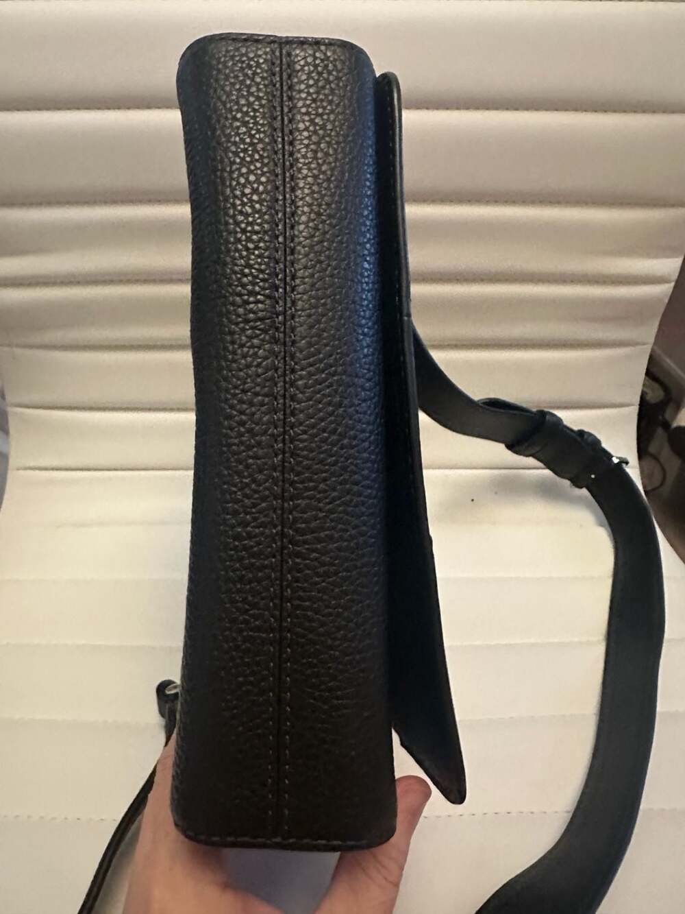 Marc Jacobs Fleur Haze Scalloped Black Pebbled Leather Crossbody Bag - Picture 10 of 16